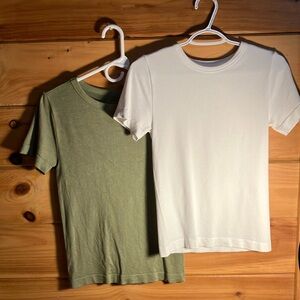 Women’s small short sleeve t-shirt fitted